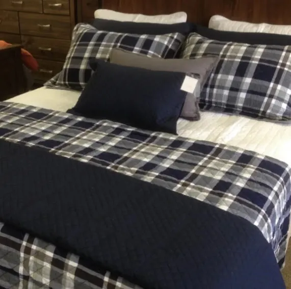 ACADIAN QUEEN QUILT SET