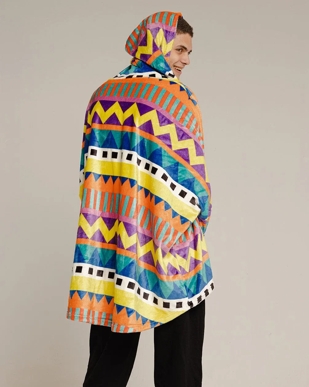 Checkered Waves Hoodie Blanket