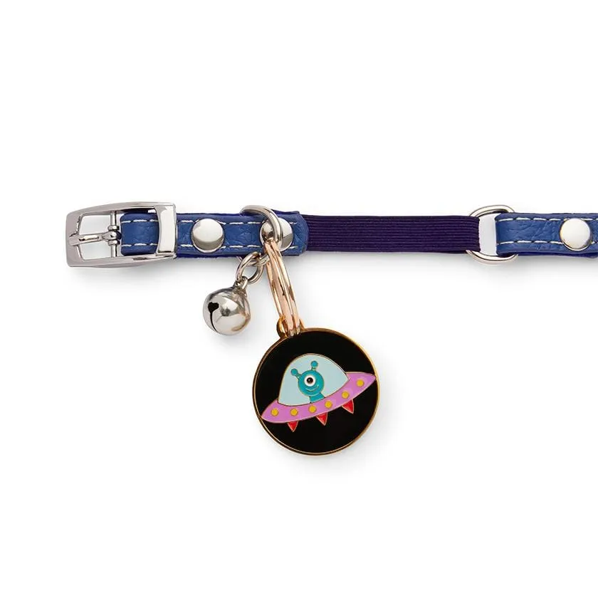 Close Encounter Enamel Pet Charm